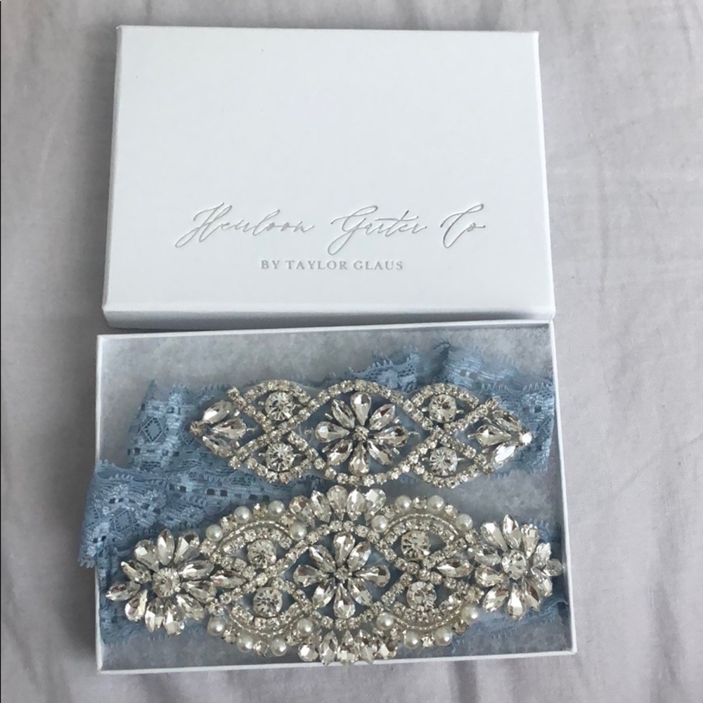 NWOT Bridal Garter